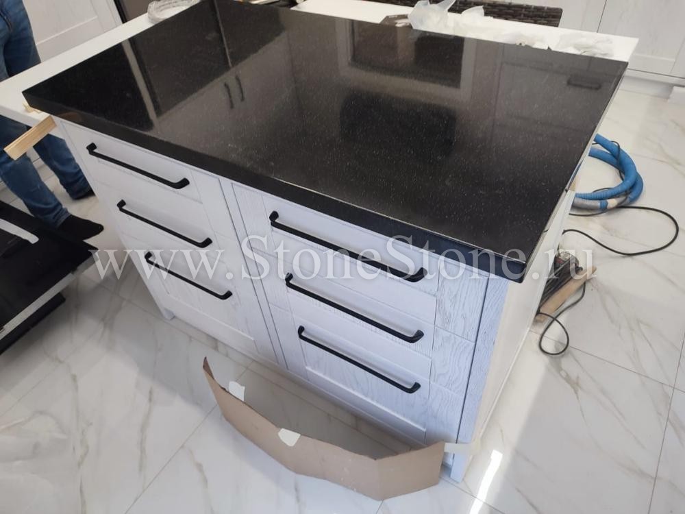 ���������� �� ������ Technistone Brilliant Black ������ ������
